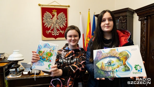 Najpierw wygrały konkurs plastyczny o nazwie Moja gmina taka piękna, a teraz ich rysunki są ozdobą gminnych kalendarzy na rok 2021.