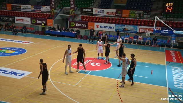 Udany debiut w roli trenera Energa Kotwicy Kołobrzeg zaliczył Rafał Frank. Występujący w Suzuki 1. Lidze koszykarze z Kołobrzegu pokonali w środowy wieczór na własnym parkiecie Sokoła Łańcut 82:69.