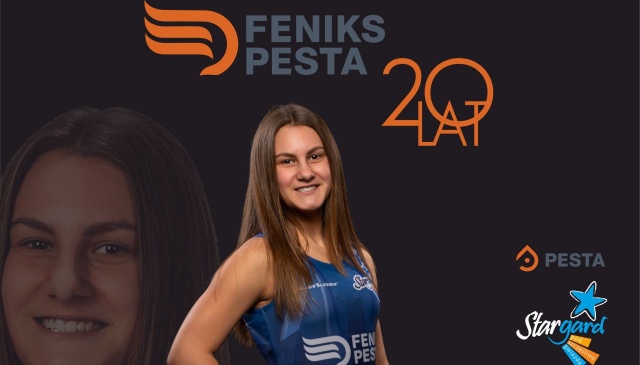 Nikola Piechocka z klubu Feniks Pesta Stargard została Mistrzynią Polski w zapasach młodziczek zakończonych w Nowinach, koło Kielc.