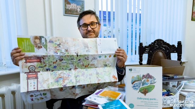 Przewodniki i mapy zachodniopomorskich parków krajobrazów, ale nie tradycyjne, tylko rysunkowe.