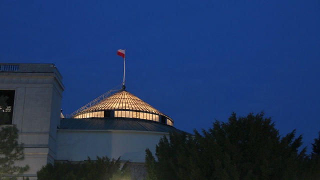 Sejm odrzucił większością bezwzględną uchwałę Senatu w sprawie nowelizacji tzw. ustawy covidowej.