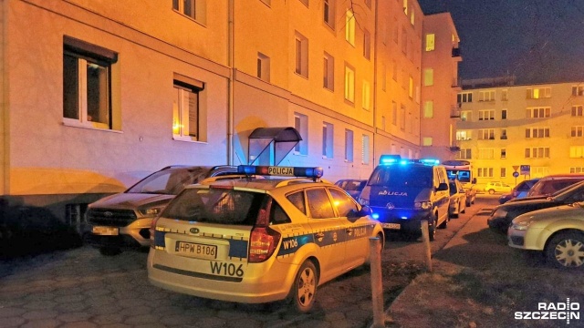 Kołobrzeska policja zatrzymała 16-latka, który nożem zaatakował konkubenta swojej matki.