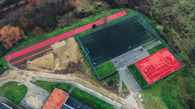 Zakończyła się modernizacja bieżni przy szkole w Cedyni.