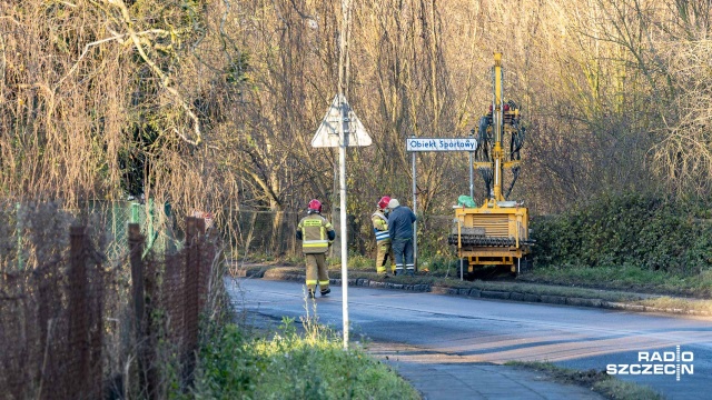 Uszkodzony rurociąg gazowy i duże utrudnienia na ulicy Stołczyńskiej na szczecińskim Skolwinie.