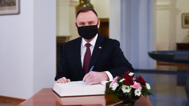 Prezydent RP przypomina, że pieniądze z unijnego budżetu wydane w Polsce lub Czechach, służą całej Wspólnocie europejskiej.