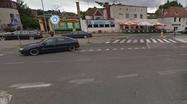 Uwaga kierowcy podróżujący po szczecińskim Pogodnie. Na ulicy Mickiewicza zmieni się w środę organizacja ruchu.