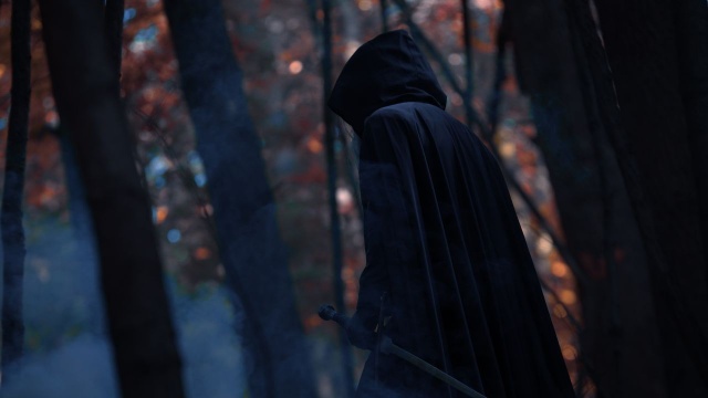 Chór Akademii Morskiej w Szczecinie wciąż zaskakuje. W ubiegłym roku, co chwilę informowali nas o swoich zwycięstwach na kolejnych festiwalach i nowych projektach. W tym roku postanowili zaśpiewać, w aranżacji na chór i instrumenty, czołówkę z serialu Wiedźmin według prozy Andrzeja Sapkowskiego.