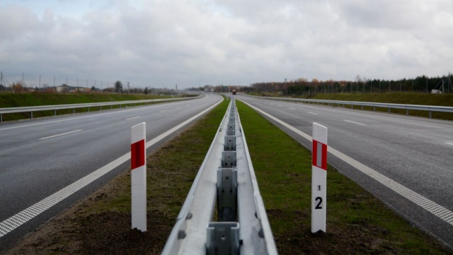 W południe uroczyste otwarcie, później przejadą pierwsze samochody. Dwa i pół roku, po pierwszej planowanej dacie ukończenia, wreszcie kierowcy będą mogli przejechać obwodnicą Wałcza na krajowej 10.