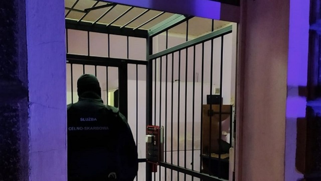 Kolejny nielegalny punkt hazardowy w regionie zamknięty. Tym razem funkcjonariusze Krajowej Administracji Skarbowej skontrolowali lokal w Wałczu.