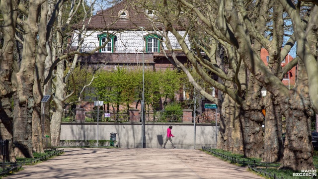 Świąteczne spotkania przy stole to okazja to pochłaniania kalorycznych bomb. Po trzech dniach łakomstwa, dziś najwyższy czas, aby trochę się poruszać.