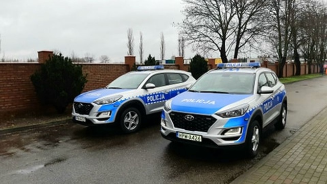 Policjanci z Komendy Powiatowej w Goleniowie mają dwa nowe radiowozy.