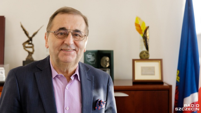 - Kiedy tylko będę mógł, natychmiast się zaszczepię - deklaruje Janusz Żmurkiewicz, prezydent Świnoujścia.