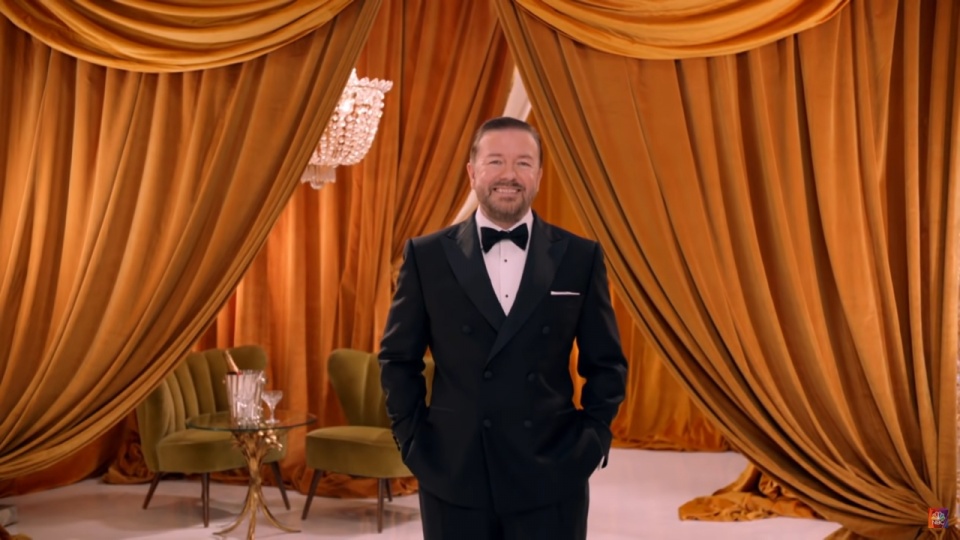 Ceremonię po raz piąty poprowadzi brytyjski reżyser, scenarzysta i aktor komediowy Ricky Gervais. Fot. YouTube / NBC