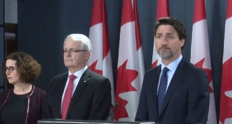 Premier Kanady Justin Trudeau (na zdj. pierwszy z prawej) powiedział, że samolot pasażerski ukraińskich linii lotniczych prawdopodobnie został zestrzelony przez Iran. Fot. twitter.com/CanadianPM