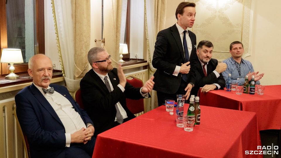 Krzysztof Bosak dodał również, że jeśli zostałby Prezydentem RP wyszedłby z inicjatywą ustawodawczą o swobodnym dostępie do broni. Fot. Robert Stachnik [Radio Szczecin]