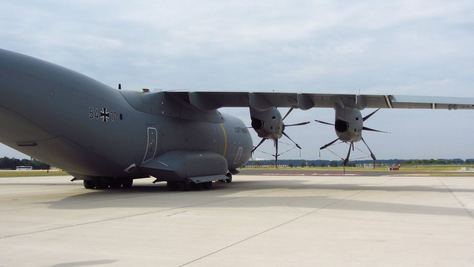 Do transportu z Chin samolotem Bundeswehry są uprawnieni obywatele niemieccy, ich małżonkowie i dzieci. źródło: https://pixabay.com/pl/3695359/CaptainMeo/(CC0 domena publiczna)