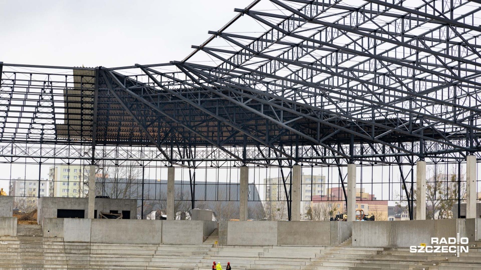 Stadion Pogoni Szczecin zaczyna nabierać kształtów. Fot. Robert Stachnik [Radio Szczecin]