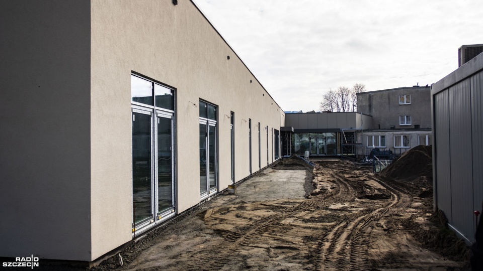 Centrum Edukacji Zawodowej i Turystyki powstaje przy ul. Gdyńskiej w Świnoujściu. Fot. Wojciech Ochrymiuk [Radio Szczecin]