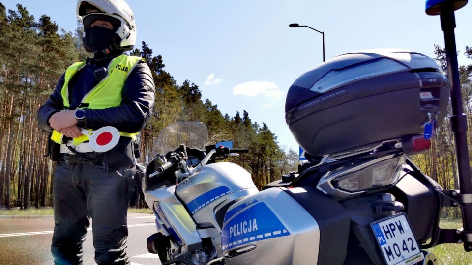 Oznakowane motocykle będą służyć funkcjonariuszom drogówki i przydadzą się m.in. do ścigania piratów drogowych. źródło: http://szczecin.policja.gov.pl/szm/dzialania-policji/aktualnosci/33006,Nowe-motocykle-dla-szczecinskiej-drogowki.html