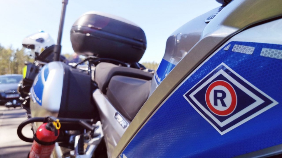 Oznakowane motocykle będą służyć funkcjonariuszom drogówki i przydadzą się m.in. do ścigania piratów drogowych. źródło: http://szczecin.policja.gov.pl/szm/dzialania-policji/aktualnosci/33006,Nowe-motocykle-dla-szczecinskiej-drogowki.html