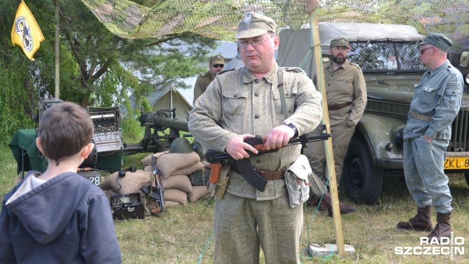 Wszystko za sprawą Zlotu Zimnowojennego organizowanego przez Muzeum Oręża Polskiego. Fot. Przemysław Polanin [Radio Szczecin]
