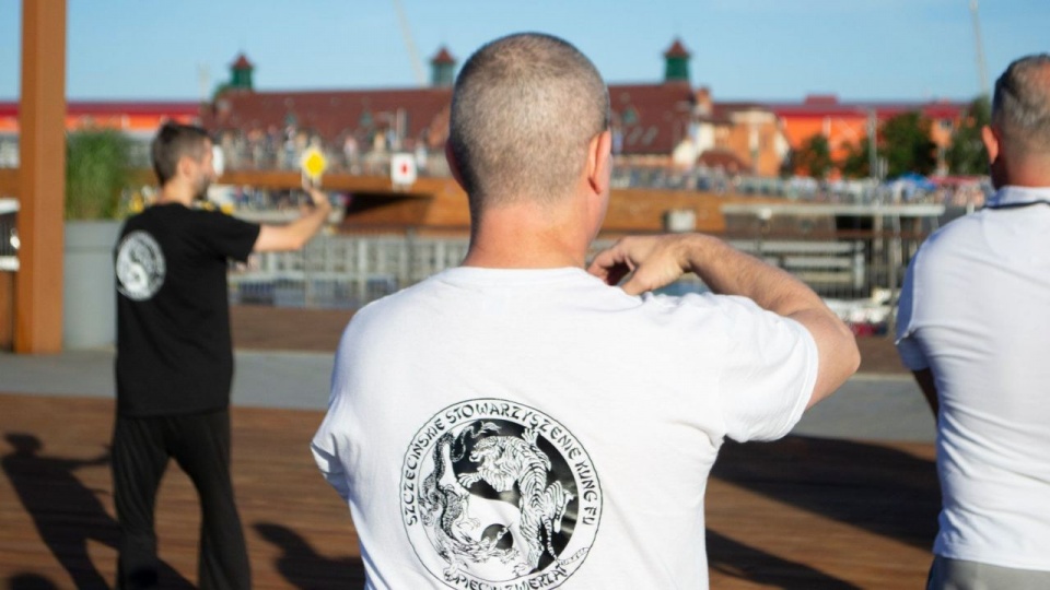 Warsztaty są dostosowane do osób początkujących. Zajęcia odbędą się o godzinie 17 i potrwają godzinę. Udział w nich jest bezpłatny. źródło: https://www.facebook.com/polska.fundacja.przeciwdzialania.uzaleznieniom