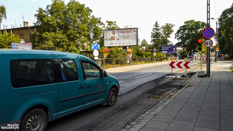 Dobiega końca pierwszy etap przebudowy sieci wodociągowej w ciągu ulicy Batalionów Chłopskich w Szczecinie. Fot. Wojciech Ochrymiuk [Radio Szczecin]