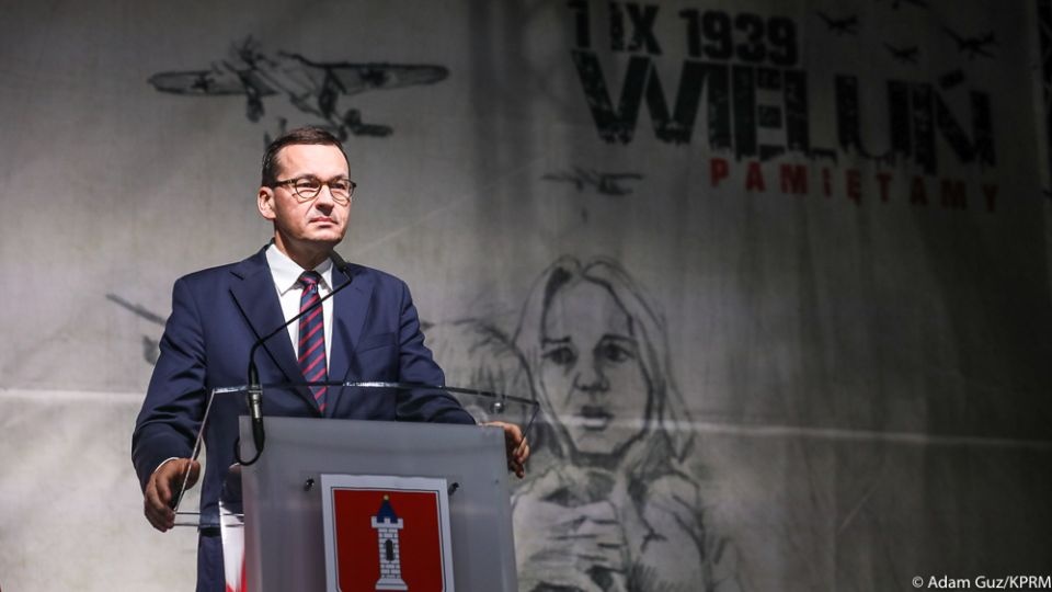 Tutaj w Wieluniu po raz pierwszy objawił się barbarzyński zamysł Niemców - - mówił premier. Fot. twitter.com/PremierRP