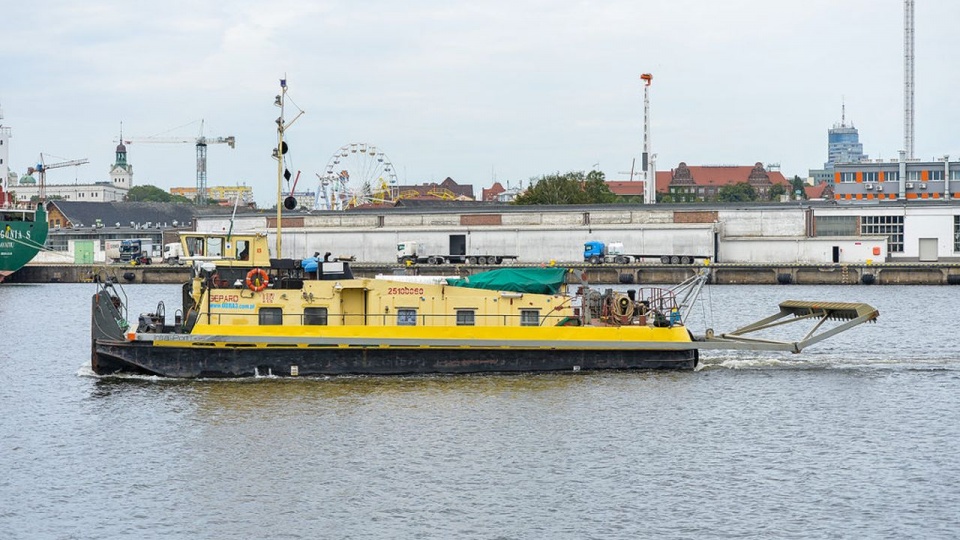 Z urządzenia trałowego będzie korzystał nie tylko Zarząd Portu Szczecin - Świnoujście, ale także Urząd Morski i prawdopodobnie mniejsze porty. źródło: http://infraport.pl/pierwsze-tego_rozmiaru-urzadzenie-tralowe/