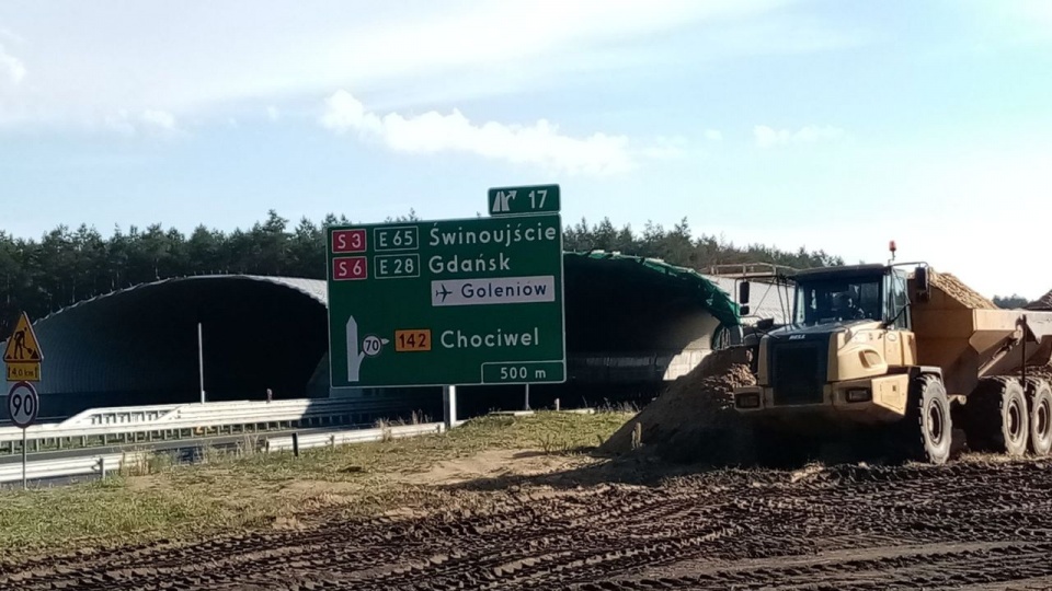 Uwaga podróżujący autostradą A6 między Rzęśnicą a Węzłem Dąbie. Fot. GDDKiA