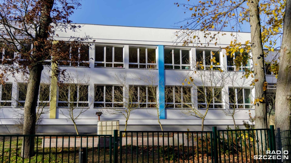 Szkoła Podstawowa nr 1 w Międzyzdrojach przeszła gruntowny remont. Fot. Robert Stachnik [Radio Szczecin]