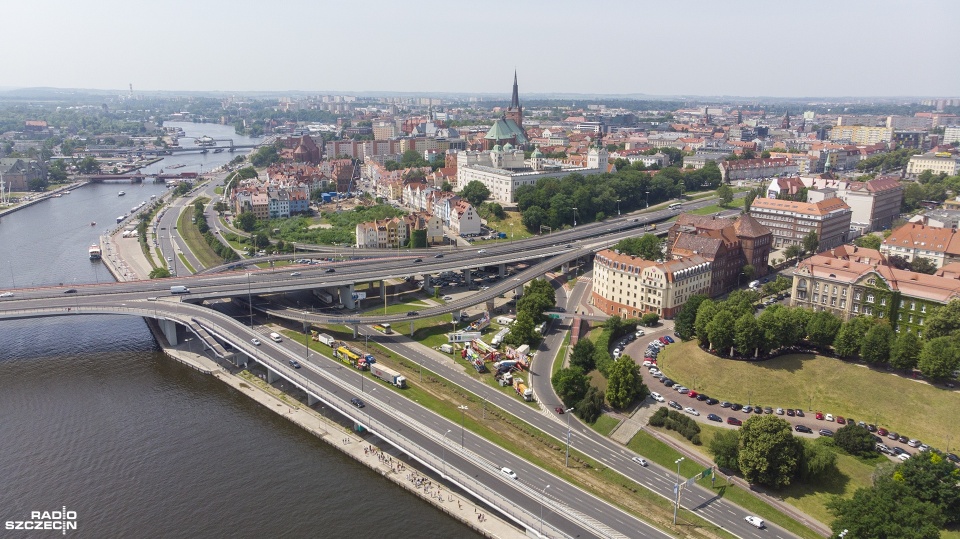 Pod Trasą Zamkową w Szczecinie powstanie galeria graffiti, gdzie artyści będą legalnie umieszczać swoje prace. Fot. Maciej Papke [Radio Szczecin]