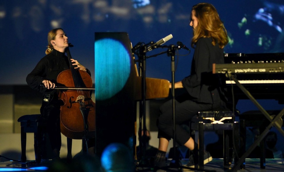 Dobrawa Czocher – wiolonczelistka, Hania Raniszewska – pianistka. Fot. Kamila Kozioł