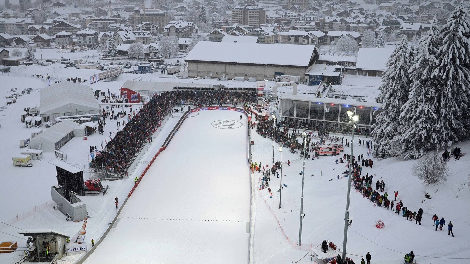 Zawody na skoczni Gross-Titlis-Schanze znajdującej się w szwajcarskim Engelbergu. Fot. www.weltcup-engelberg.ch
