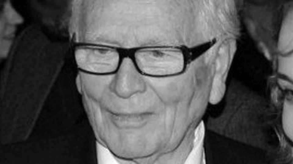 Pierre Cardin urodził się we Włoszech. źródło: https://pl.wikipedia.org/wiki/Pierre_Cardin
