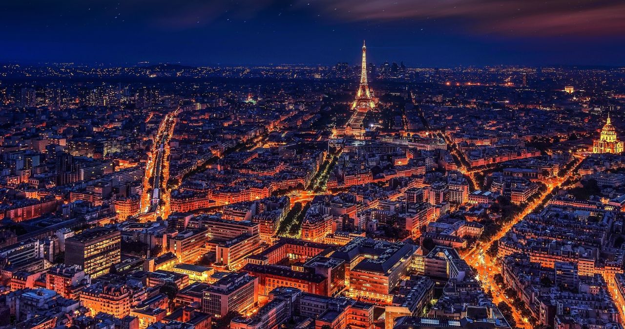 Zła informacja dla turystów odwiedzających Paryż. Najsłynniejsza atrakcja turystyczna francuskiej stolicy, czyli wieża Eiffla, jest zamknięta dla zwiedzających. Powodem jest strajk pracowników tego obiektu.