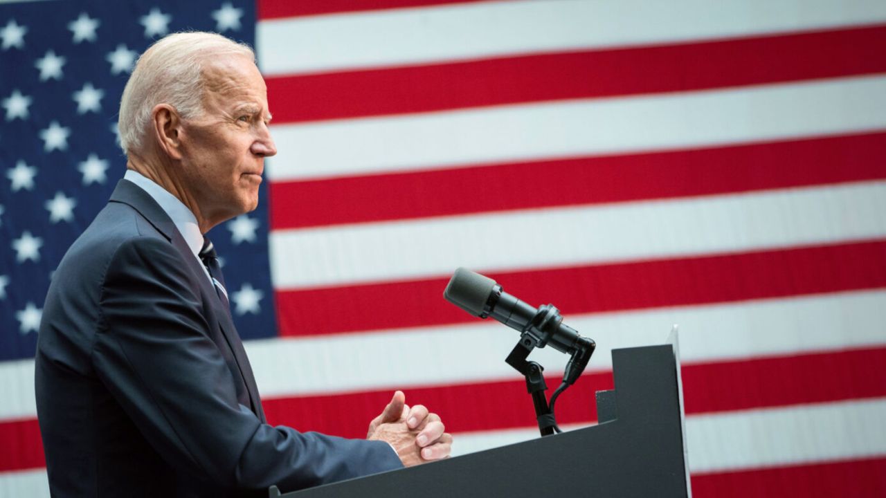 Prezydent Joe Biden rozważa wysłanie kolejnych kilku tysięcy żołnierzy do Europy Wschodniej i państw bałtyckich - informuje dziennik New York Times powołując się na przedstawicieli administracji USA.