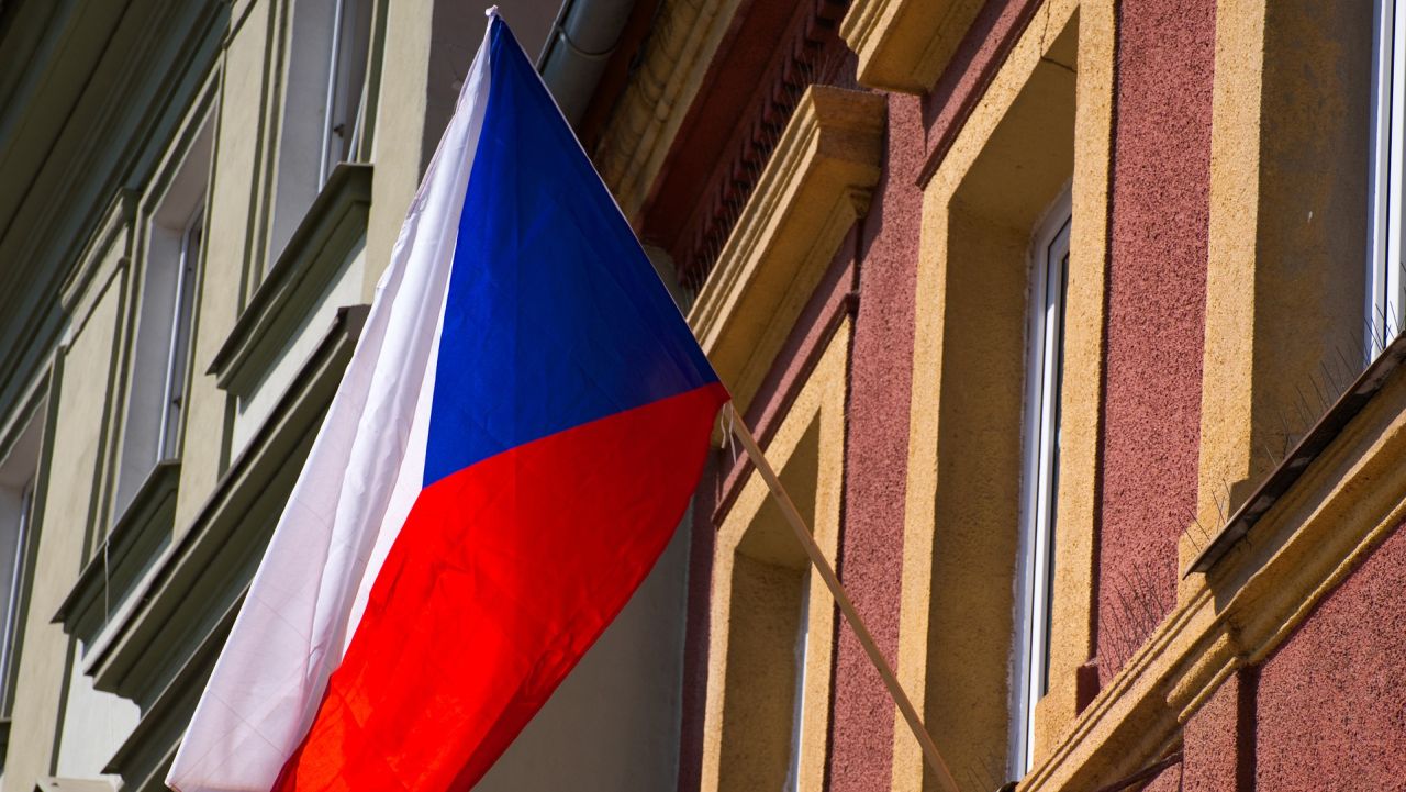 Kto zostanie nowym prezydentem Czech Trwa drugi dzień głosowania
