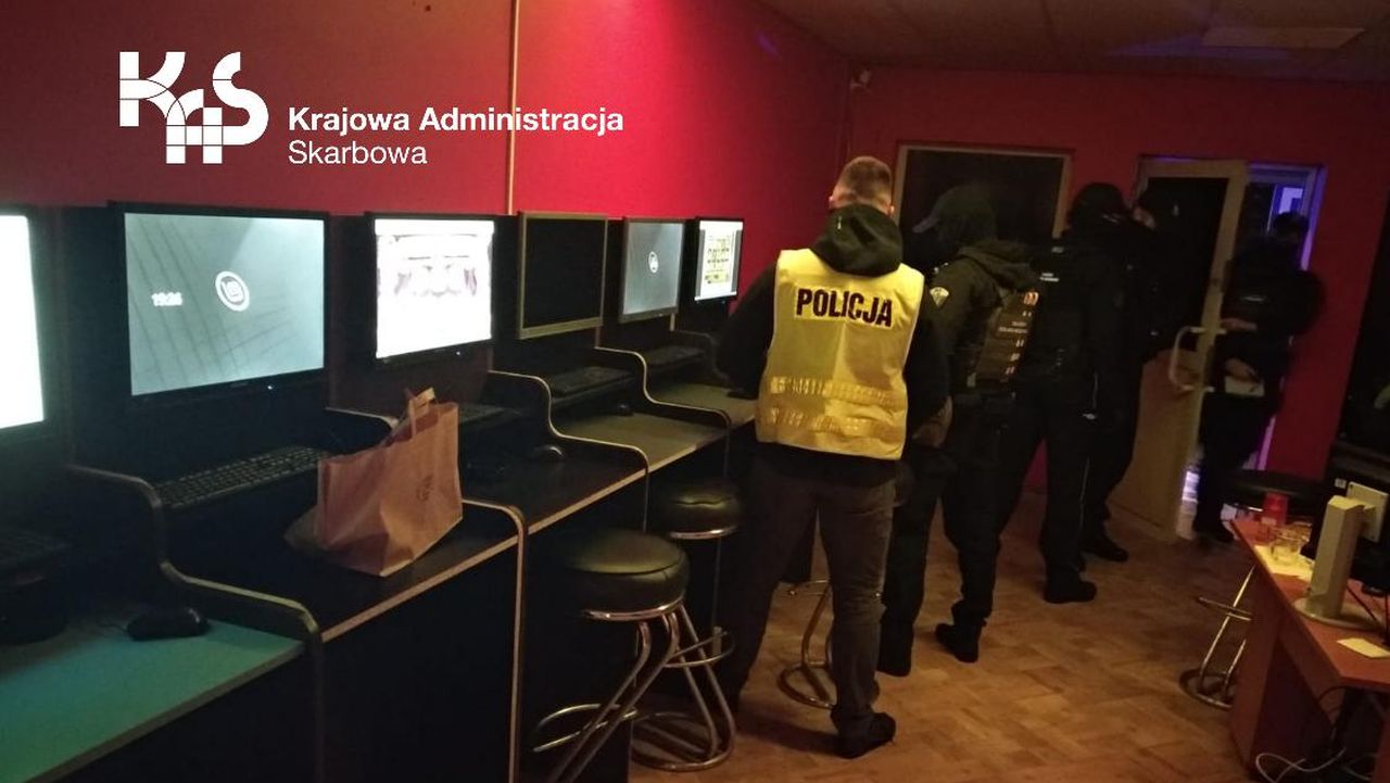 Kolejny nielegalny salon gier w regionie zlikwidowany. Sukcesem chwali się Krajowa Administracja Skarbowa w Szczecinie.