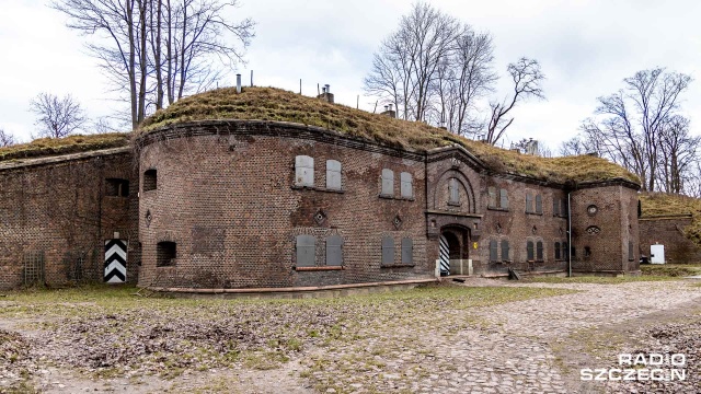 Fot. Robert Stachnik [Radio Szczecin] Powstaje wielka internetowa baza Muzeum Obrony Wybrzeża [ZDJĘCIA]