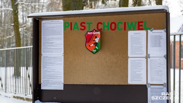 Fot. Robert Stachnik [Radio Szczecin] Będzie remont zaplecza chociwelskiego Piasta. "Trzeba to zmienić jak najszybciej" [ZDJĘCIA]