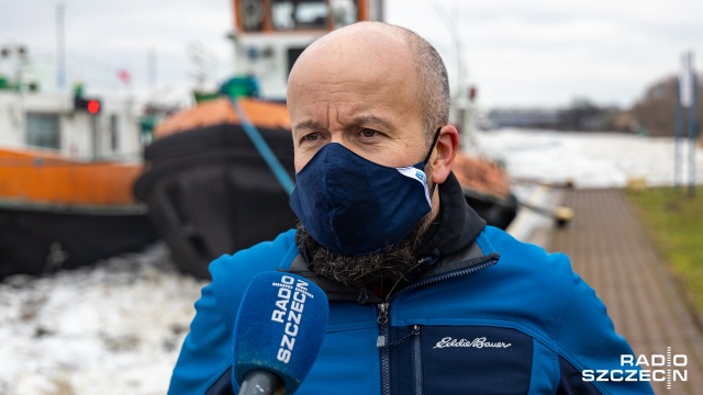 Fot. Robert Stachnik [Radio Szczecin] Wciąż trwa akcja lodołamania na Odrze [ZDJĘCIA]