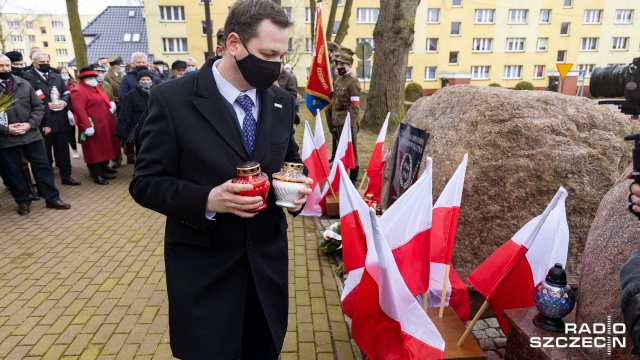 Fot. Robert Stachnik [Radio Szczecin] Upamiętnili Żołnierzy Wyklętych w Nowogardzie. "Ci bohaterowie zwyciężyli" [WIDEO, ZDJĘCIA]