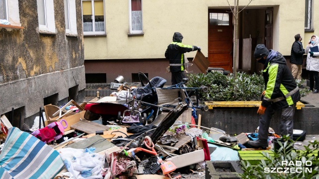 Fot. Robert Stachnik [Radio Szczecin] Pożar przy Jagiellońskiej, dwie rodziny spędziły noc w hotelu. Co dalej? [WIDEO, ZDJĘCIA]