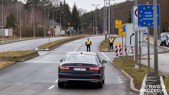 Fot. Robert Stachnik [Radio Szczecin] Duży ruch w punktach testowania na granicy [ZDJĘCIA]