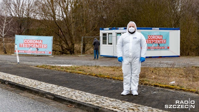 Fot. Robert Stachnik [Radio Szczecin] Duży ruch w punktach testowania na granicy [ZDJĘCIA]