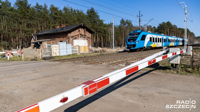 Fot. Robert Stachnik [Radio Szczecin] Przejazd w Reptowie zamknięty dla kierowców [ZDJĘCIA]