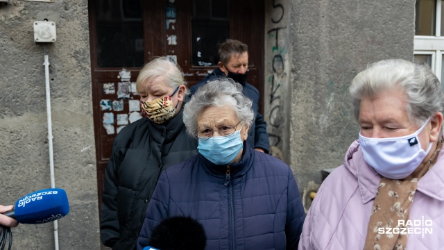 Fot. Robert Stachnik [Radio Szczecin] Mieszkańcy Stołczyna i radni PiS chcą konkretów. "Panie prezydencie, czas na czyny" [ZDJĘCIA]