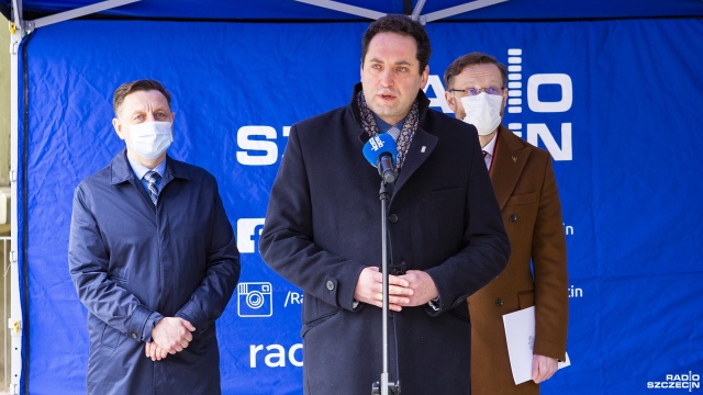 Fot. Mateusz Papke [Radio Szczecin] "Polski Gen Wolności". Wystawa przed siedzibą Radia Szczecin [WIDEO, DUŻO ZDJĘĆ]