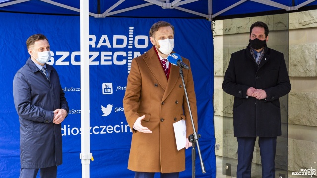Fot. Mateusz Papke [Radio Szczecin] "Polski Gen Wolności". Wystawa przed siedzibą Radia Szczecin [WIDEO, DUŻO ZDJĘĆ]